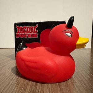 Rare Vintage Sealed 2000 Accoutrements Devil Duckie Red Rubber Duck 4” - Free Ship