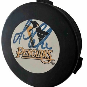 Hockey Puck Wall Display Mount | Standard Hockey Puck Holder 3d Printed