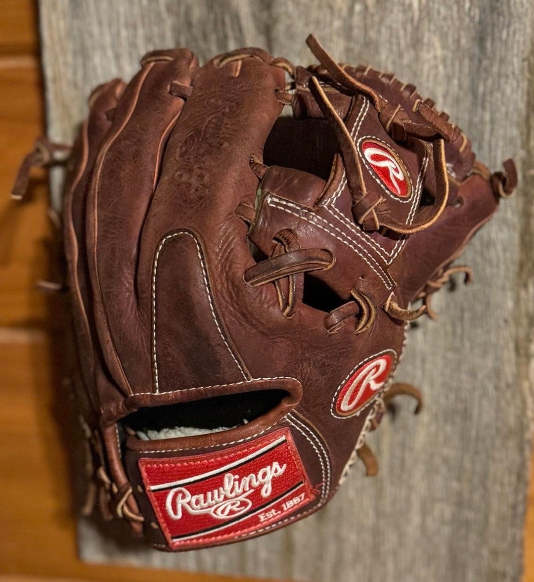 Baseball Glove Wall Mount Holder, Hanger, Organizer, Storage