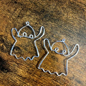 Ghost wire earrings, silver plated wire, halloween earrings, halloween jewellery, scary jewellery, ghost jewellery, Halloween spooky season
