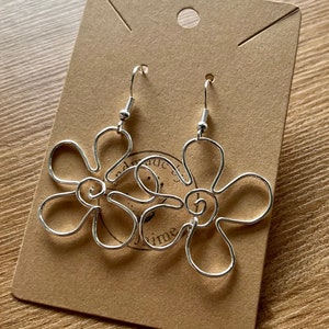 flower earrings, hippy style fun earrings, summer earrings, spiral design, wire floral earrings, gold, silver, small gift idea, daisy style
