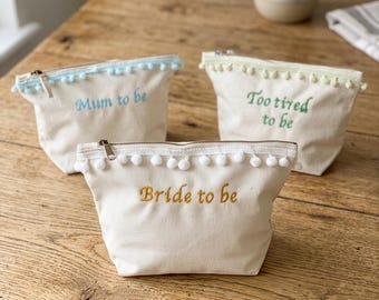 Pochette Ricamata con Nome - Astuccio in Cotone Personalizzato con Ricamo - idea regalo Natale - Regali per Amiche Testimoni Addio Nubilato