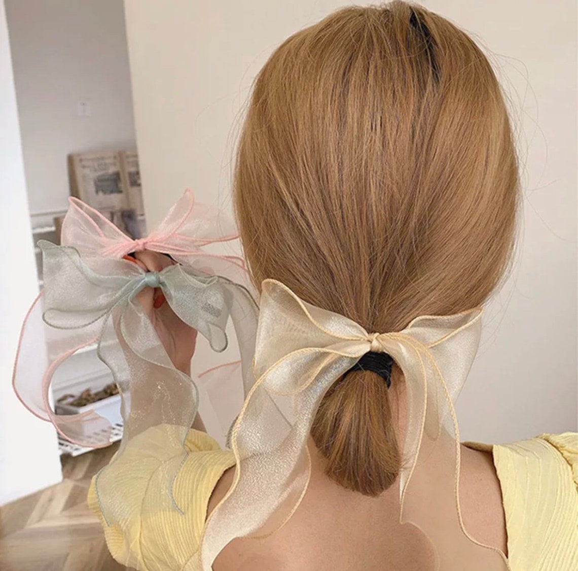 bow tie knot rope