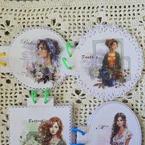 Round, Square, Oval Journal | 10 pages | 12cm x 12cm | Smooth Surface | 300gsm | Cardstock | Journaling