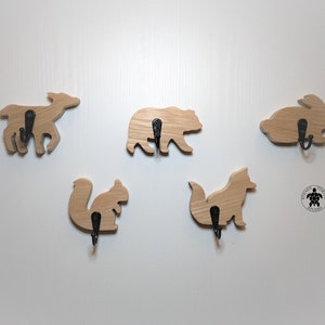 Forest Animal wall hooks, 5 coat hooks, woodland animal hooks, solid oak wood, hallway hooks, rabbit, bear, deer, fox, squirrel