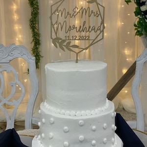 Custom Wood Wedding Cake Topper | Mr. and Mrs. Wedding Cake Topper | Personalized cake topper | Custom topper