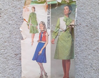 Simplicity No 9261 Vintage Designer Fashion Dress Pattern 1971 Sz 14