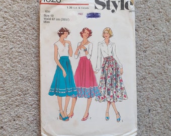 Style No 1828 Vintage Skirt Pattern 1977 Sz 12