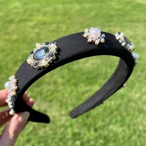 Black Padded Headband With Rhinestones and Pearls | Elegant  display picture 1
