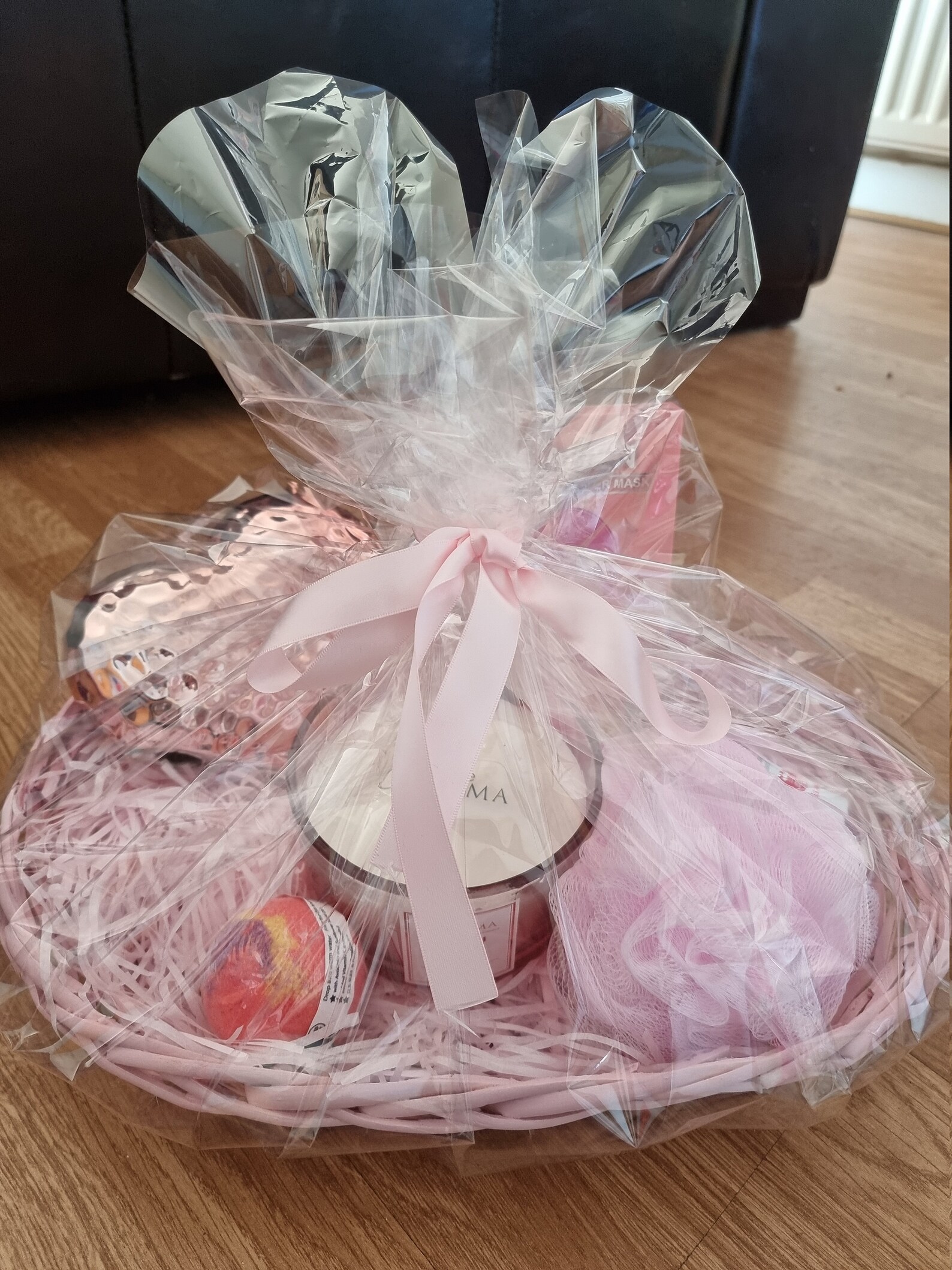 Beautiful hampers and personalised items Etsy