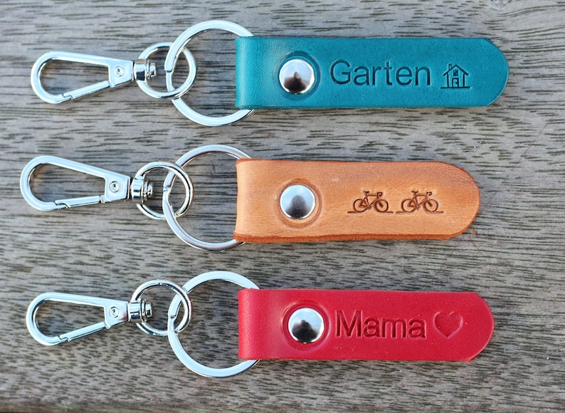 Schlüsselanhänger mit Ring & Gravur, recycle Leder, Schlüsselanhänger personalisiert, Geschenkidee, handmade, made in germany, mit Symbol Bild 2