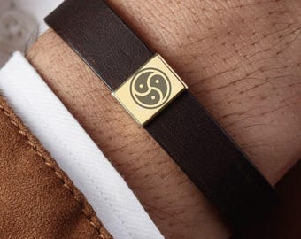 Personalized Leather Cuff Bracelet, Engraved BDSM Symbol, Triskelion Polyamory Switch Owned, Discreet Lifestyle Gift for Him or Her