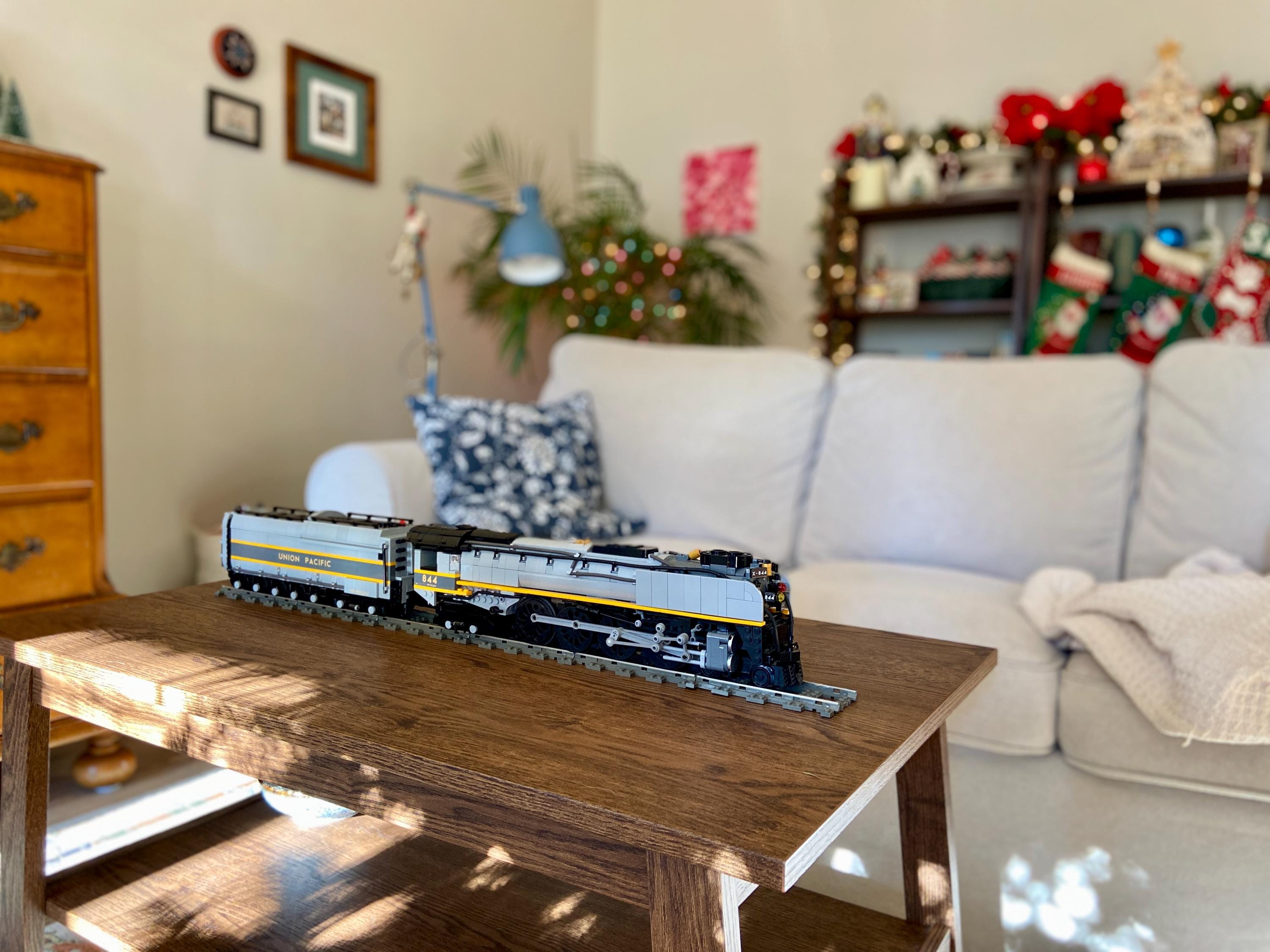 Union Pacific FEF-3 #844 – the Living Legend – Two-tone Gray