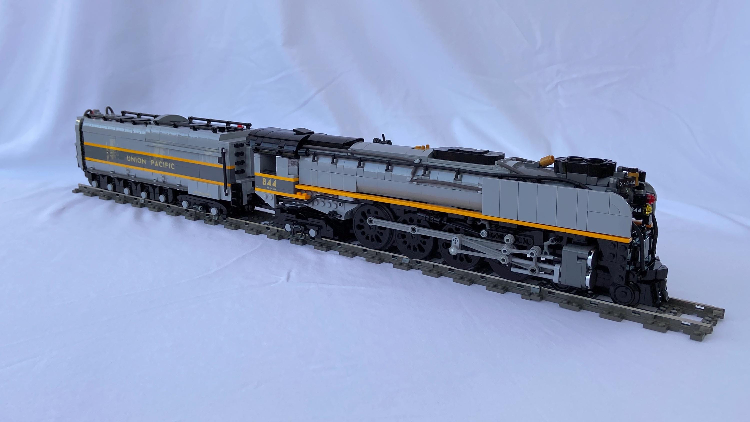 Union Pacific FEF-3 #844 – the Living Legend – Two-tone Gray - Etsy