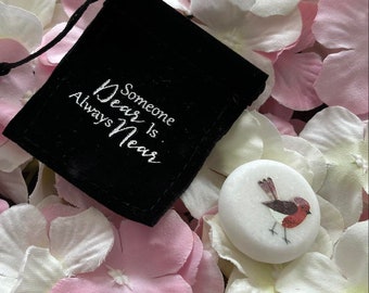 Pocket Robin Decorative Keepsake Stone In Pouch | Memorial Gift | Someone Dear Is Always Near | Rememberance Gift | Sentimental | Keepsake