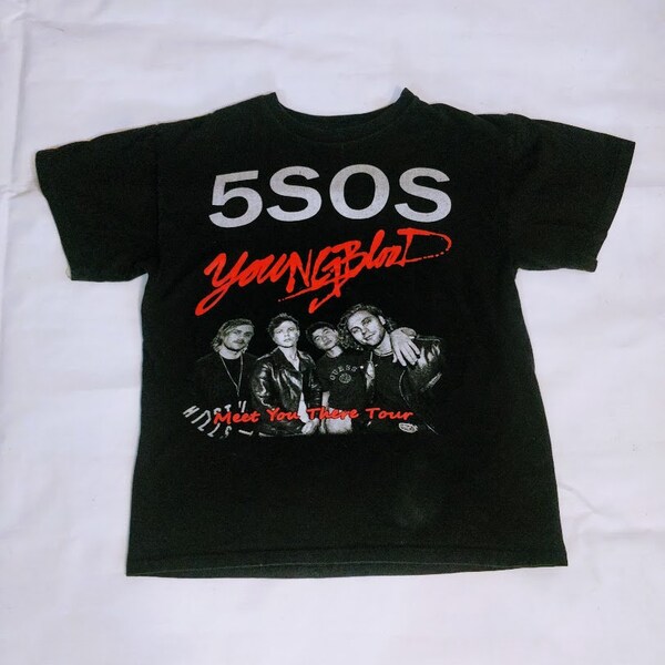 5SOS YOUNG BLOOD Meet You There 2018 Tour shirt size small