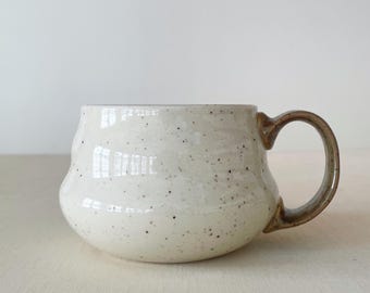 14 oz Mug White Speckle