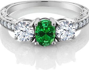 Emerald Ring, Antique Ring, Vintage Ring, Antique Emerald Ring Sterling Silver Ring, Green Vintage Ring, CreatedEmerald, Valentine Day Gift