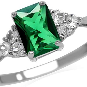 Emerald Ring, Antique Ring, Vintage Ring,Antique Emerald Ring, Sterling Silver Ring, Green Vintage Ring, CreatedEmerald, Valentine Day Gift