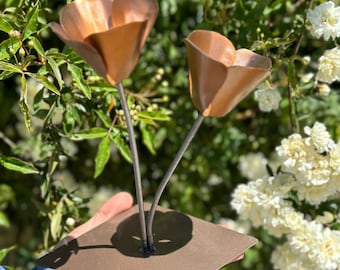 Papavero in metallo fatto a mano: arte da giardino in acciaio resistente alle intemperie