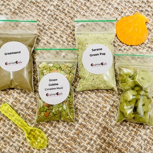 Paquete de 4 piezas de Green Goodies / comida para cangrejo ermitaño: Serene Green Pop, Greensand, Green Cuisine, Magic Dragon Puffs: ¡paquete con descuento!
