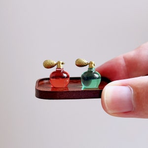 Dollhouse miniature perfume fragrant bottle miniature bedroom display decor