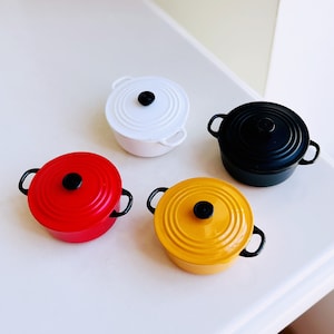 Miniature cooking pot dollhouse metal cooking pot dollhouse kitchen accessory