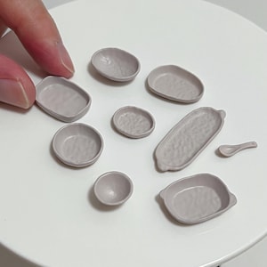 9Pcs Miniature dishes for dollhouse with plates and bowls dollhouse kitchen accessories set
