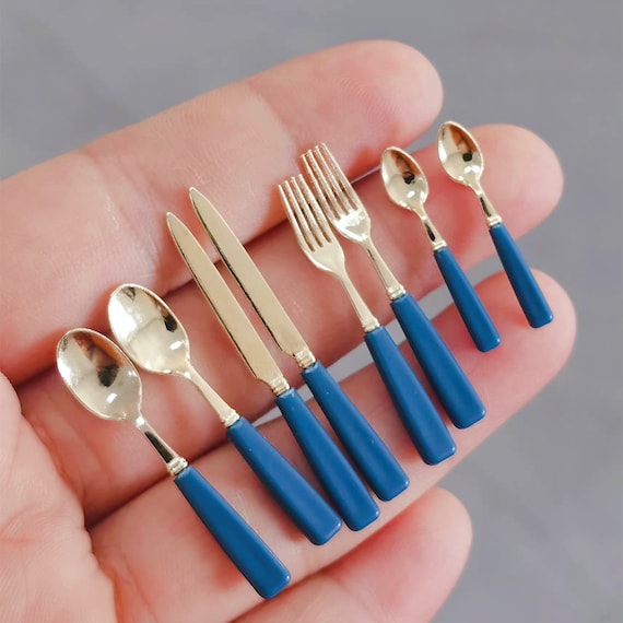 Set Di 4 Posate In Miniatura Cultey Per Casa Delle Bambole – Forchetta, Coltello, Cucchiai In Scala 1:6, Verde Chiaro
