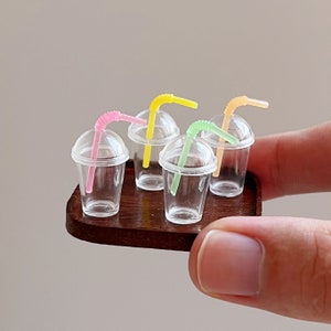 Dollhouse Miniatures Cup and Lids with Straw Miniature Drink Empty Cup with Straw