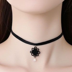 chocker necklace. Kpop Demon Hunter Korean knot bracelet. Rumi Jinu Bracelet, Kpop Jewelry, Kpop Demon Hunters necklace.