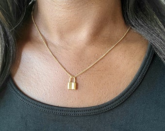 Gold padlock pendant necklace, Gold lock pendant necklace, Gold necklace with padlcok, dainty padlock charm necklace, simple padlock charm