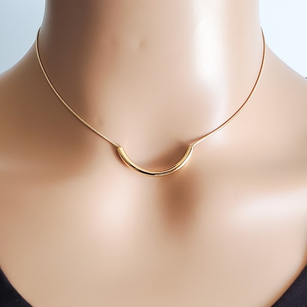 18k Gold curved bar necklace, stainless steel curved bar necklace, dainty necklace, minimal jewelry, jewelry for her, jewelry gift for her