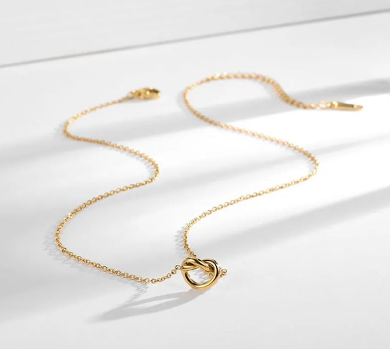ネックレス・ペンダント Lovely Heart Knot Necklace 14K Solid Gold Heart Knot Necklace, Love Tie Knot Choker