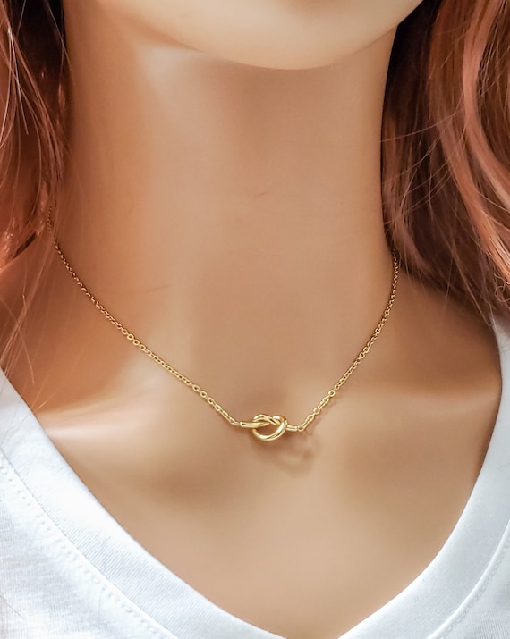 14K Gold Solitaire Love Knot Pendant Necklace