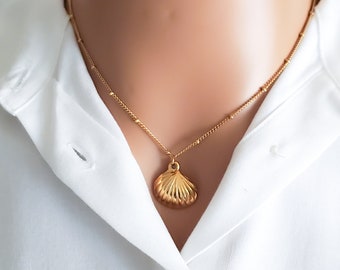 18K Gold seashell necklace, shell pendant necklace, stainless steel shell necklace, mermaid sea shell necklace, ocean inspired jewelry