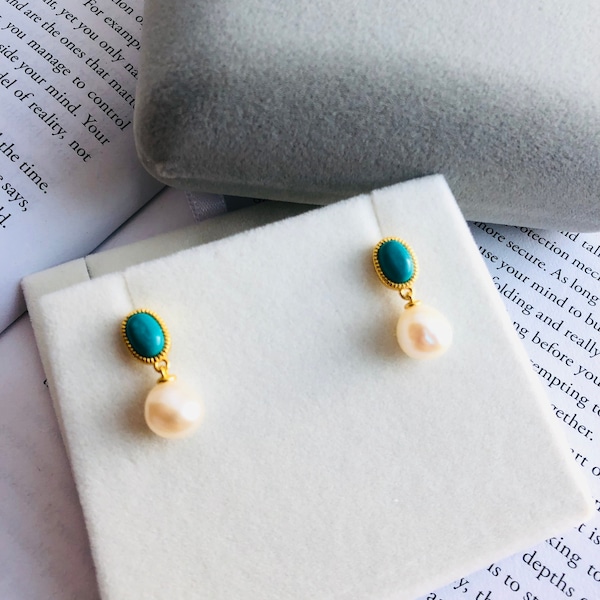 Sterling silver natural turquoise and Baroque pearl Earrings. Turquoise Earrings. Real pearl Earrings. Gift for her.  Pearl Drop earring.