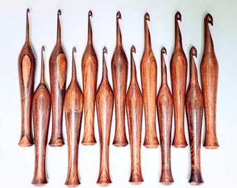 Wooden Crochet Hooks Set of 13-3.5mm to 12mm - Rosewood Crochet Hooks - Ergonomic for Arthritic Hands Crocheting & Knitting - Christmas Gift