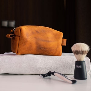 Lone Deer Dopp Kit,Customized Groomsmen Gift,Toiletry Bag,Monogrammed Mens Toiletry Bag,Gift for Him