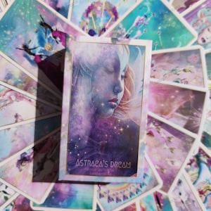 Astraea's Dream Tarot - Etherische kunstwerken - Galactic Deck - RSW-gebaseerd dek, Pleiadians-kaarten, Japanse anime-tarot - Astral Realms-orakel