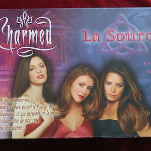 2003 Charmed tv show Board game - The Source - 1 UNIT - charmed tv memorabilia