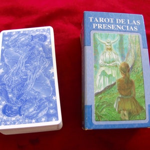 Tarot of the spirit world - LIKE NEW!