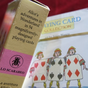 Baraja de cartas de Alicia en el país de las maravillas 2003