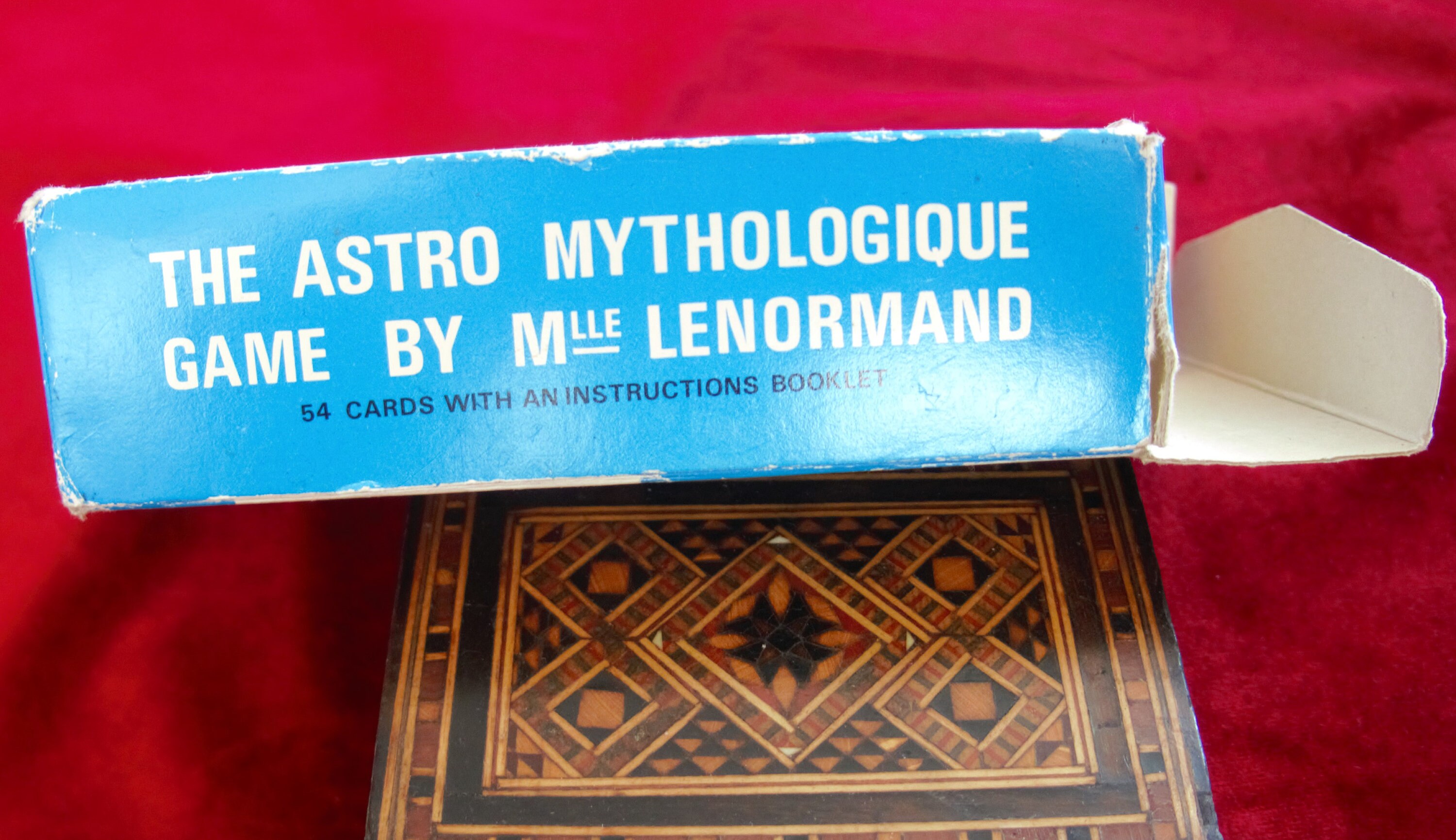 CARTES ASTRO MYTHOLOGICAL Mlle LENORMAND 54 CARTES boîte d'origine Ed: grimaud