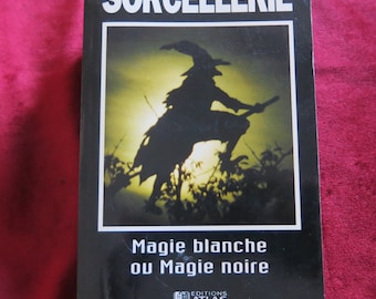 Witchcraft - Weiße Magie oder schwarze Magie - Vintage Buch 1996