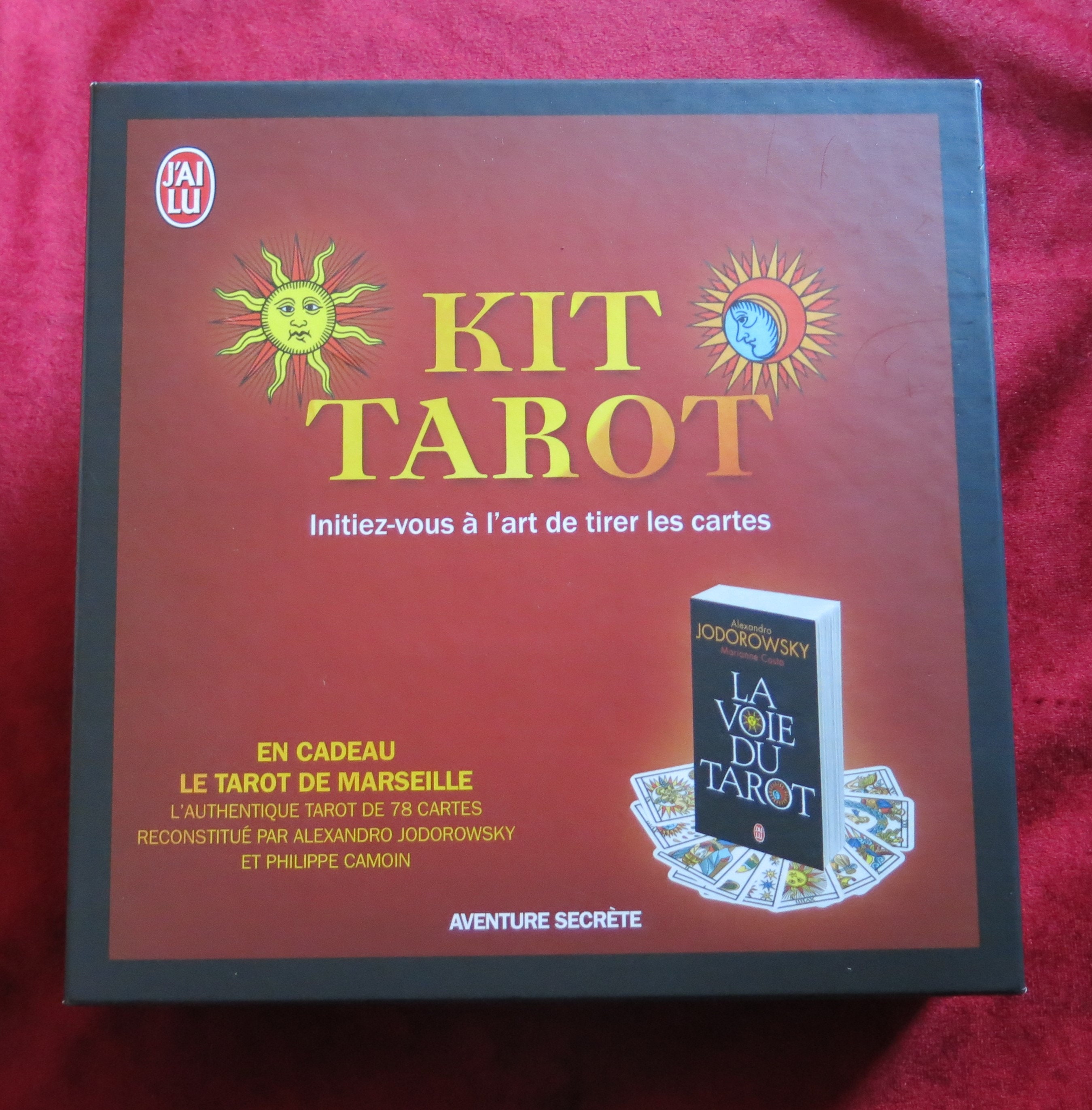 ÉPUISÉ Kit de tarot de Marseille Jodorowsky Le tarot de poche de Marseille  d'Alejandro Jodorowsky -  France