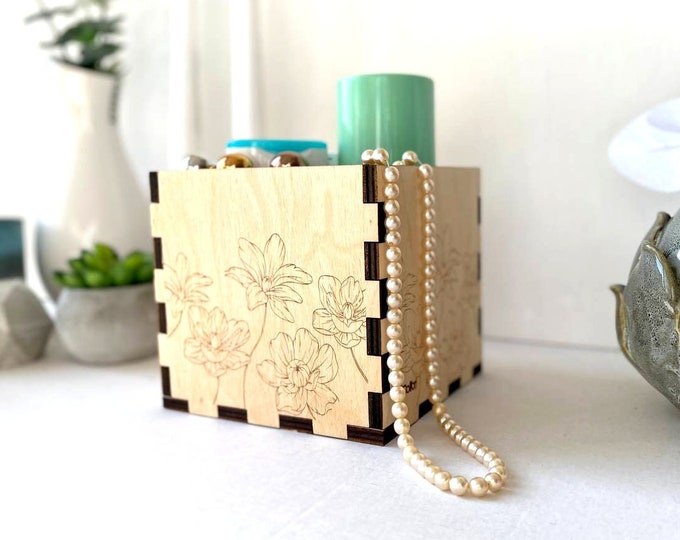 Desk organizer, sewing organizer, thread organizer, desk organizer, desk tool box, wooden supply storage, wooden box