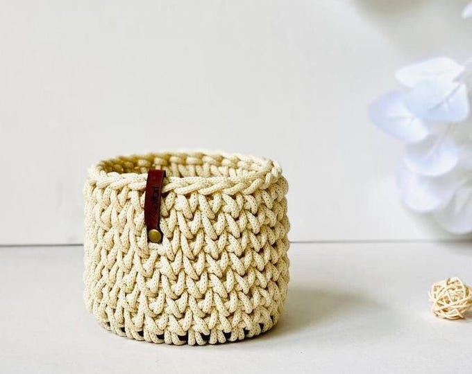 Handmade Basket, Top Handle Basket, Crocheted Basket, Luxury Basket, Gift baskets, Interior design, Baby basket, Gift for mom, Easter gift