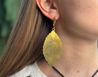 Elegant Gold Filigree Leaf Earrings – Handmade Dangle Earrings, Lightweight Boho Jewelry, Gold Openwork Leaf Hoops