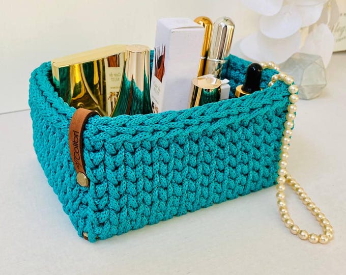 Handmade Basket, Top Handle Basket, Crocheted Basket, Luxury Basket, gift baskets, interior design, homedecor, babybasket, fashionbaskets